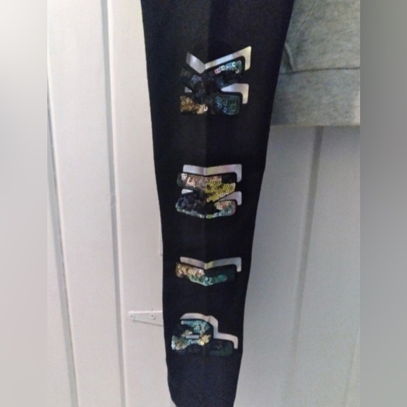 vs PINK bling CAMO set-both small and NEW - Picture 2 of 8